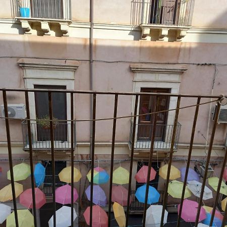 Apartamento Joy'S House CTA Exterior foto